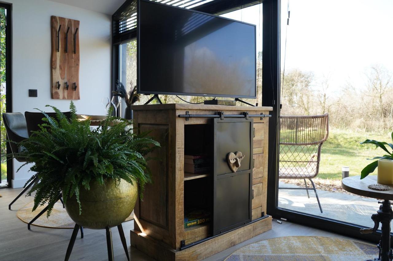 B&B Het Duinhuisje Met Jacuzzi, Gratis Parkeren, 2 Fietsen Te Leen, Airco Zandvoort Bagian luar foto